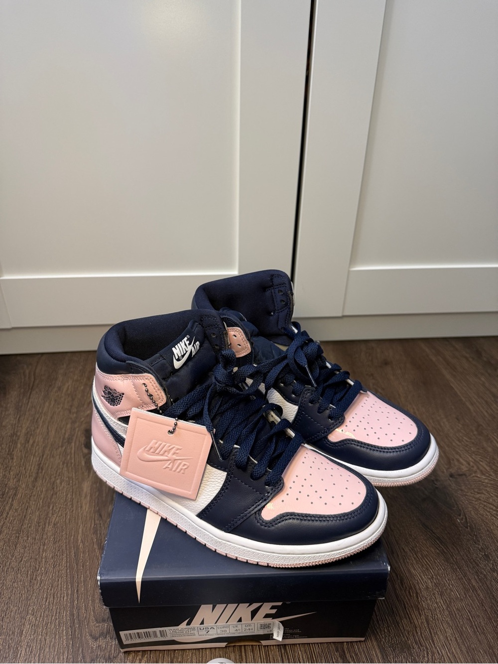 Nike Air Jordan 1 Retro Mid Pink & Navy Sneakers
